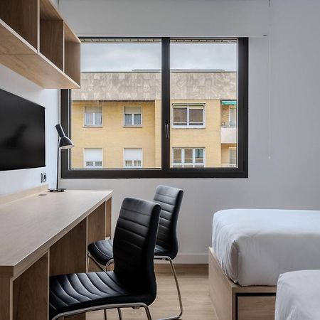 Micampus Pamplona Student Residence מראה חיצוני תמונה