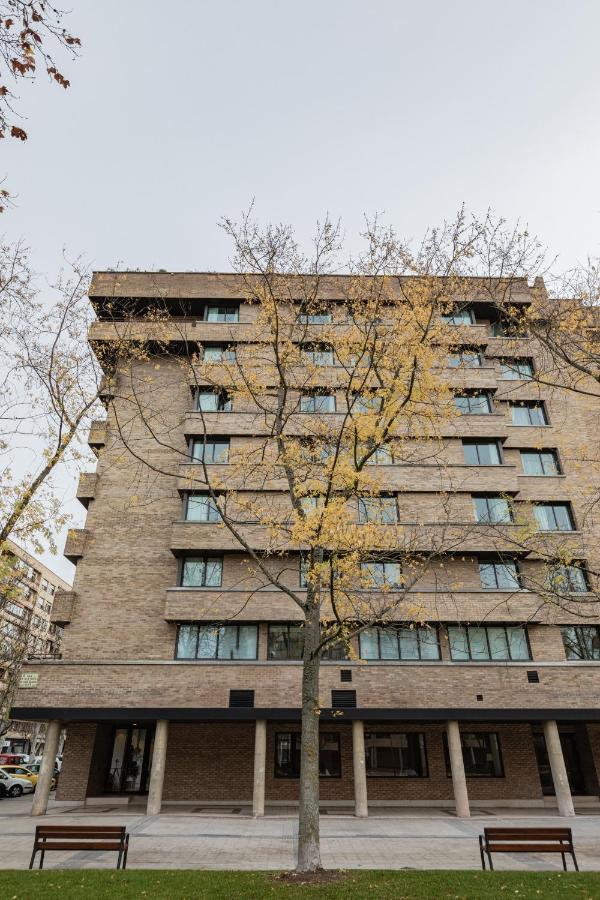 Micampus Pamplona Student Residence מראה חיצוני תמונה
