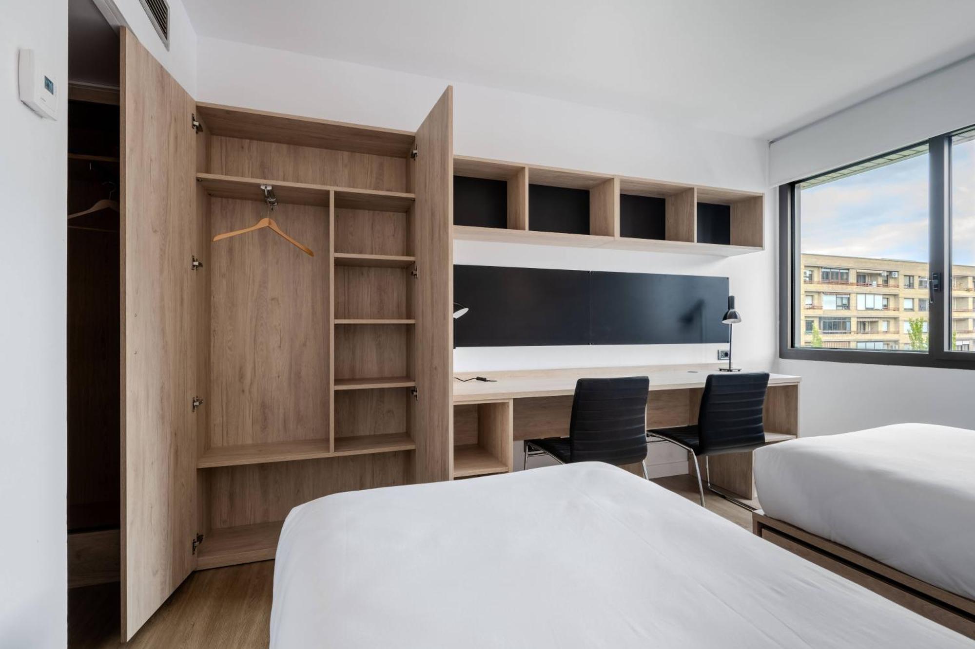 Micampus Pamplona Student Residence מראה חיצוני תמונה