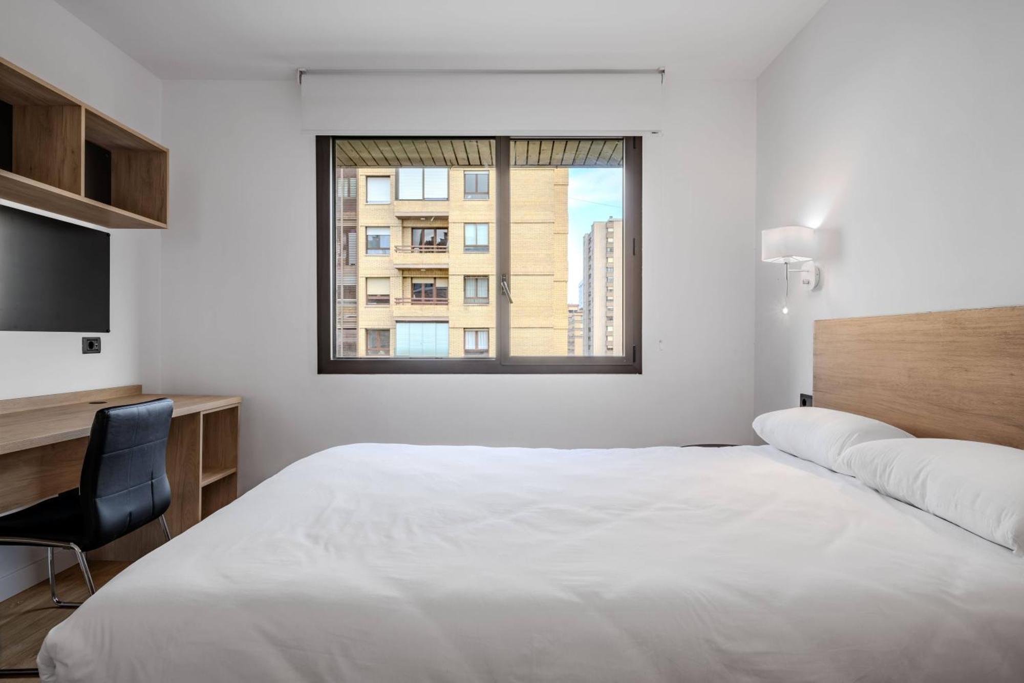 Micampus Pamplona Student Residence מראה חיצוני תמונה