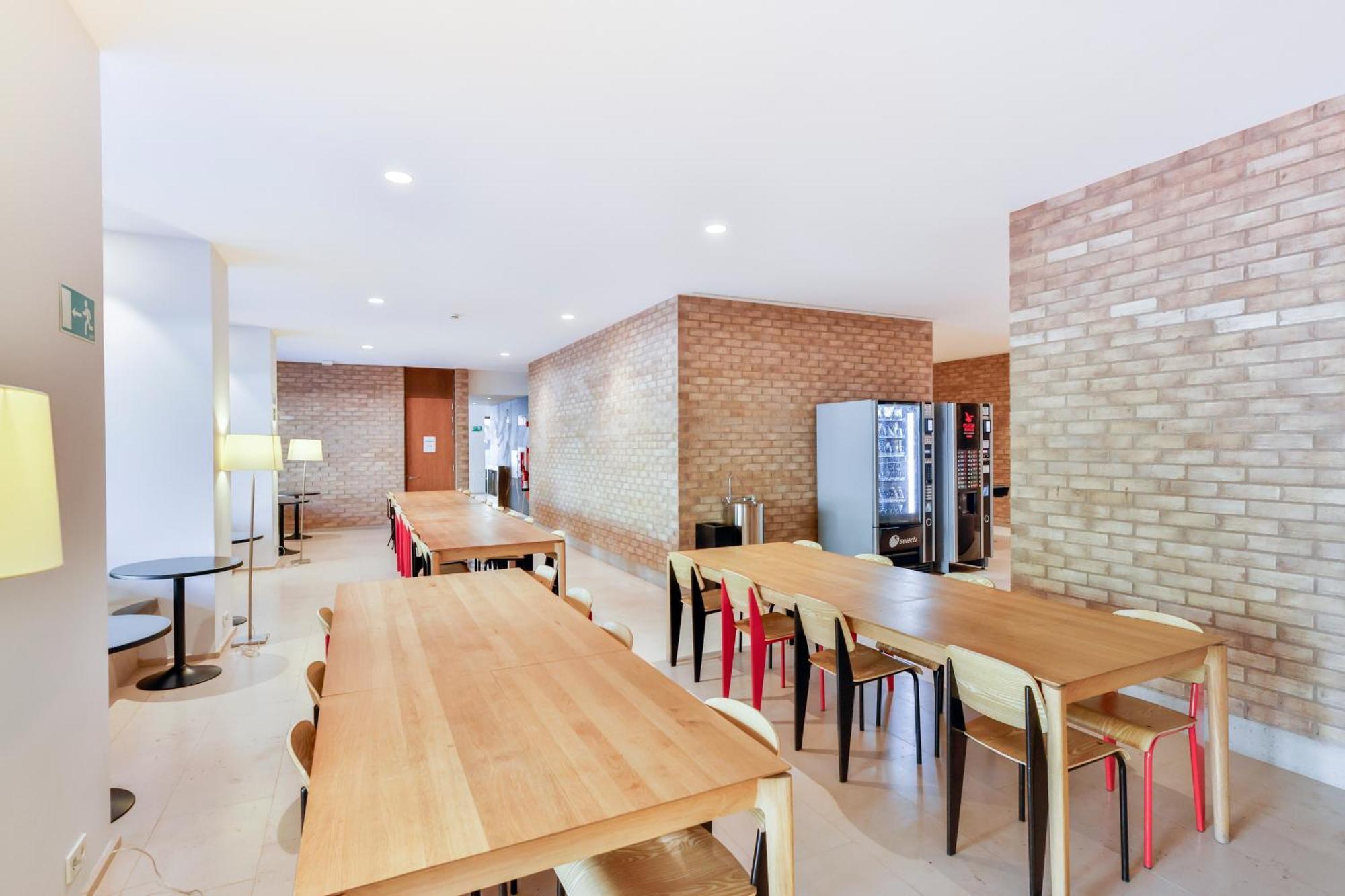 Micampus Pamplona Student Residence מראה חיצוני תמונה