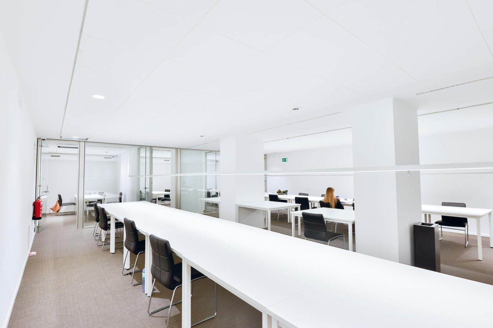 Micampus Pamplona Student Residence מראה חיצוני תמונה